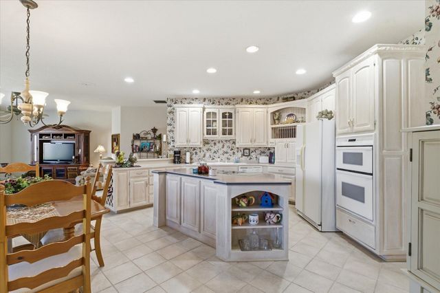 3233 Shady Glen Street, Springfield, MO 65804