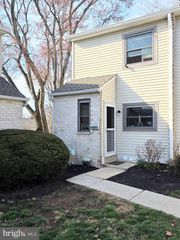 1620 VALLEY DR #1620, West Chester, PA 19382