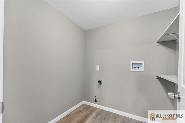 28 Madison Avenue, Avenel, NJ 07001