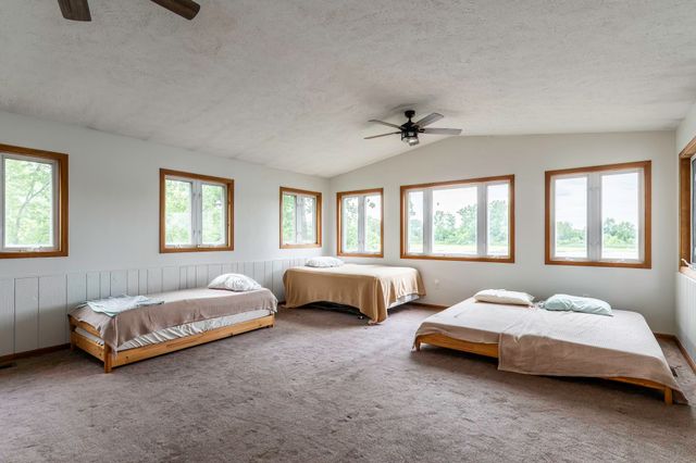 6395 N 1060, Orland, IN 46776