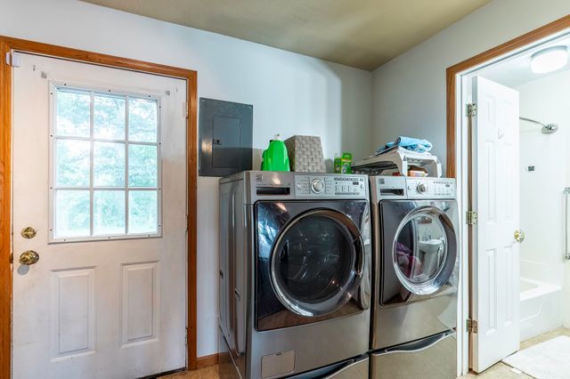 6395 N 1060, Orland, IN 46776