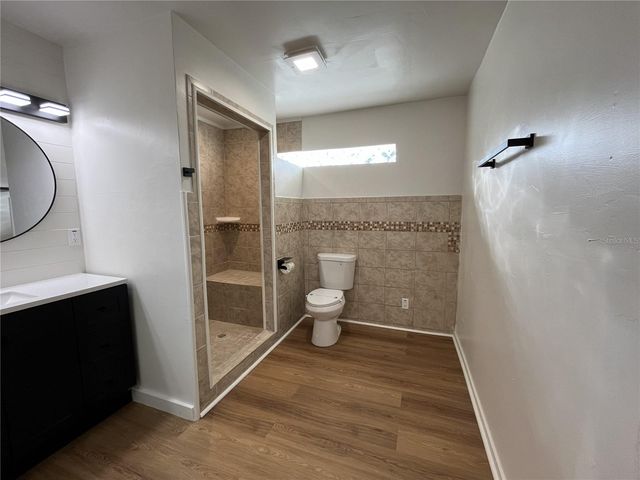 1405 SE 4TH AVENUE, Gainesville, FL 32641