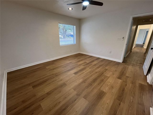 1405 SE 4TH AVENUE, Gainesville, FL 32641