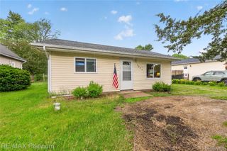 3319 Junior Drive, Hamburg Township, MI 48169