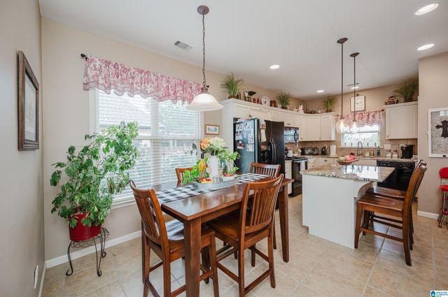 1359 MOUNTAIN LANE, Gardendale, AL 35071
