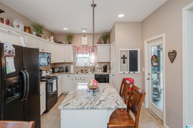 1359 MOUNTAIN LANE, Gardendale, AL 35071