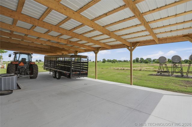 12785 N 280 Road, Okmulgee, OK 74447