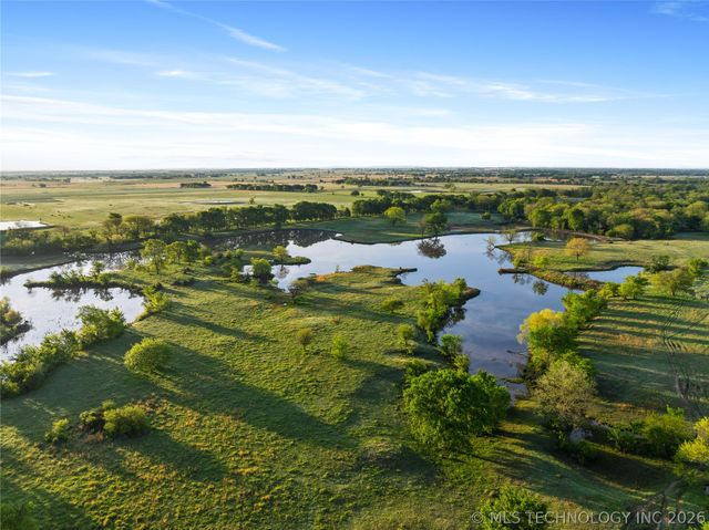 12785 N 280 Road, Okmulgee, OK 74447