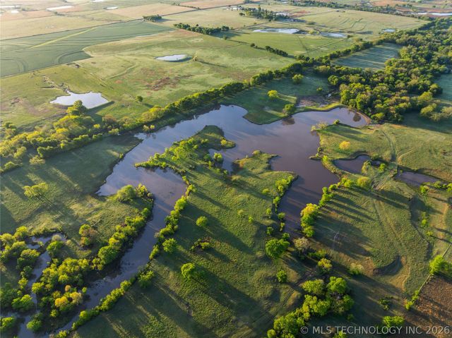 12785 N 280 Road, Okmulgee, OK 74447