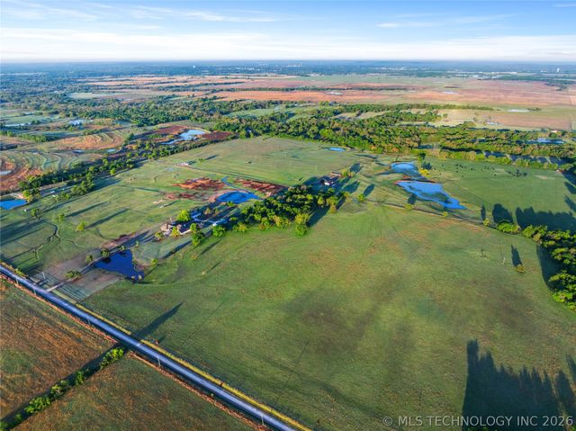 12785 N 280 Road, Okmulgee, OK 74447