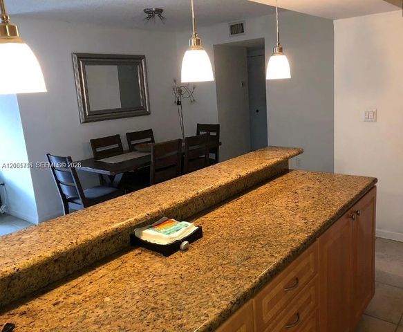 7705 SW 86th St B-211, Miami, FL 33143