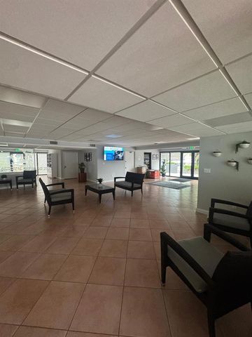 7705 SW 86th St B-211, Miami, FL 33143
