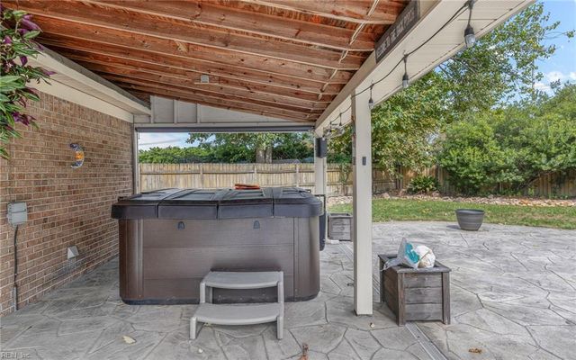808 Sussex CT, Virginia Beach, VA 23464