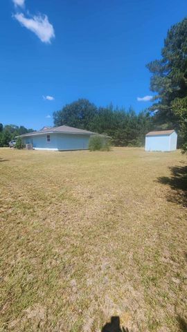 45 Ladner Dr., Lumberton, MS 39455