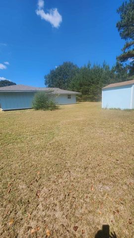 45 Ladner Dr., Lumberton, MS 39455