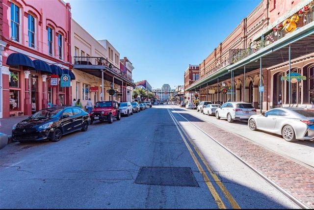 1427 Church Street 2, Galveston, TX 77550
