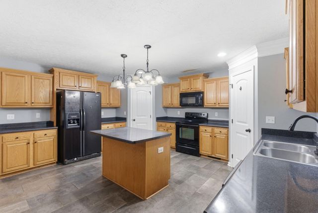 1025 Lanas Lane, Lawrenceburg, KY 40342