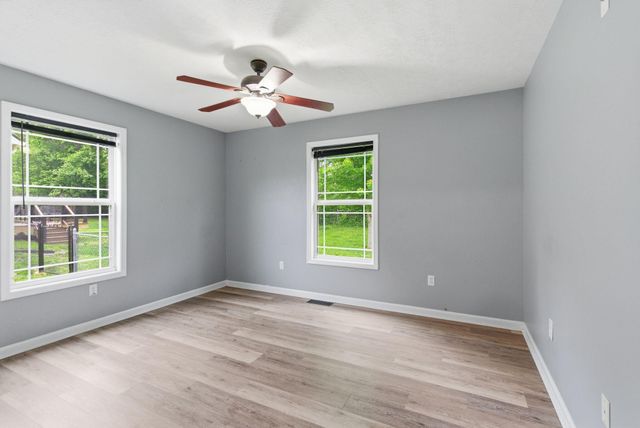 1025 Lanas Lane, Lawrenceburg, KY 40342