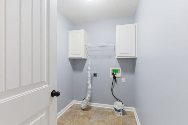 1025 Lanas Lane, Lawrenceburg, KY 40342