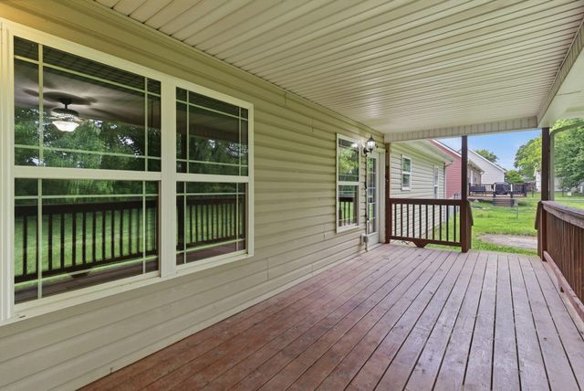 1025 Lanas Lane, Lawrenceburg, KY 40342