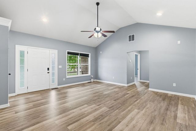 1025 Lanas Lane, Lawrenceburg, KY 40342