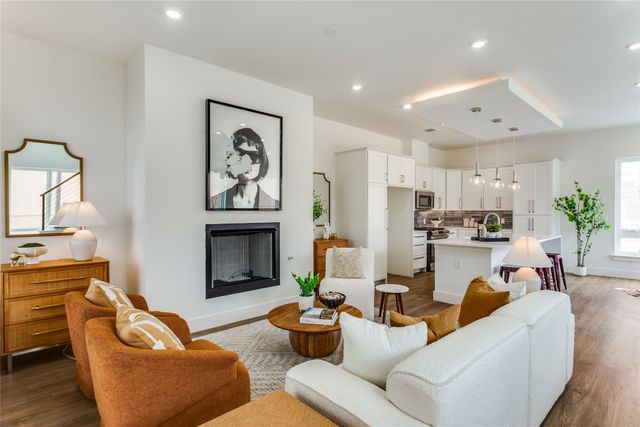 349 College Avenue, Fort Worth, TX 76104