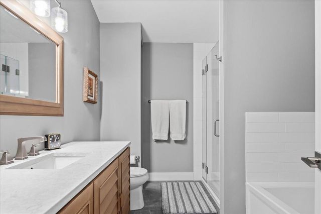 15402 Sussex Drive, Minnetonka, MN 55345