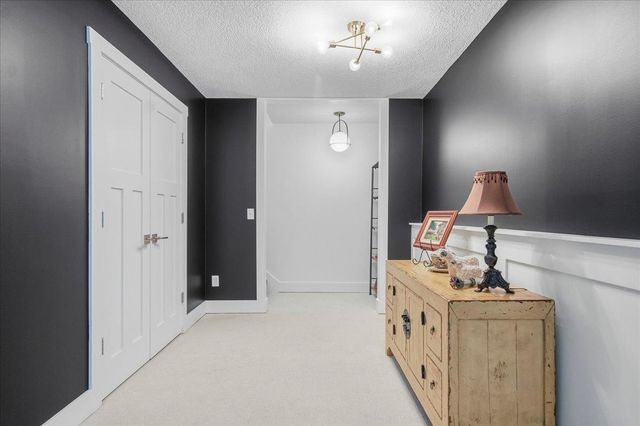 15402 Sussex Drive, Minnetonka, MN 55345