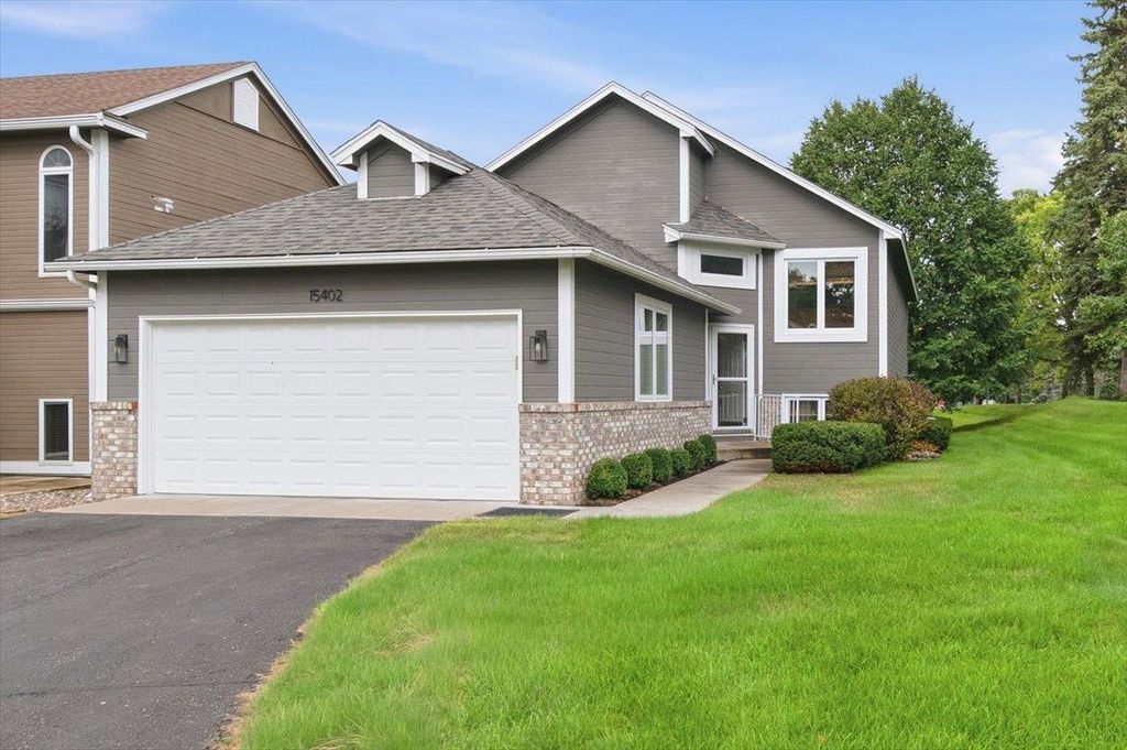 15402 Sussex Drive, Minnetonka, MN 55345 — exterior