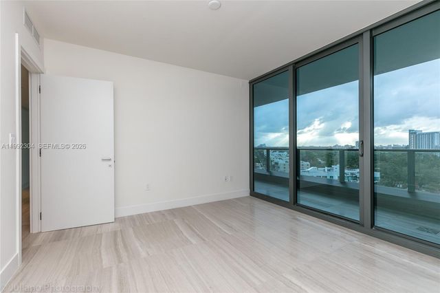 1451 Brickell Ave 905, Miami, FL 33131