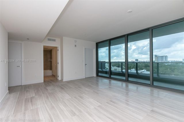 1451 Brickell Ave 905, Miami, FL 33131