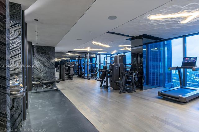 1451 Brickell Ave 905, Miami, FL 33131