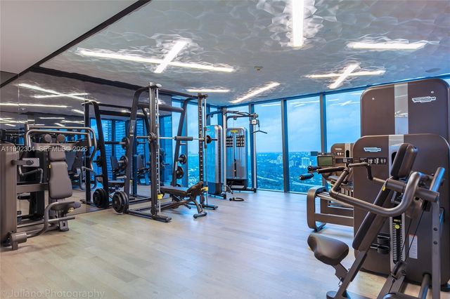 1451 Brickell Ave 905, Miami, FL 33131