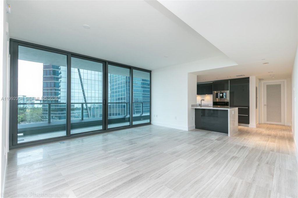 1451 Brickell Ave 905, Miami, FL 33131