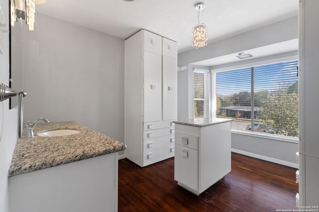 311 KAREN LN A, San Antonio, TX 78209