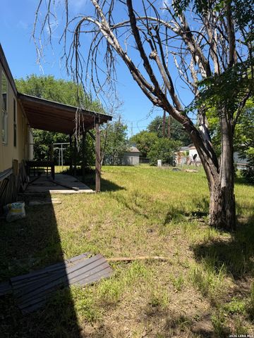 1512 Wisteria Ln, New Braunfels, TX 78130