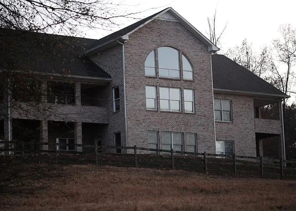 268 Jones Slough Road, Kingston, GA 30145