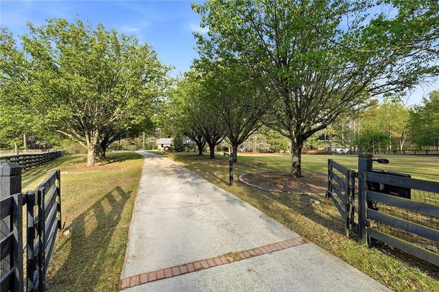 2452 Camp Mitchell Road, Grayson, GA 30017