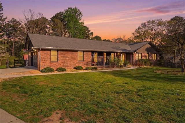 2452 Camp Mitchell Road, Grayson, GA 30017