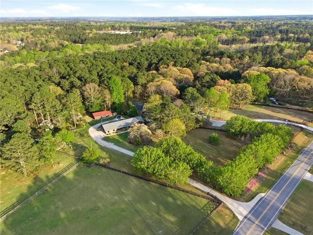 2452 Camp Mitchell Road, Grayson, GA 30017