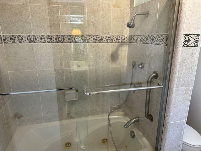 21418 Kathy LN, Spicewood, TX 78669