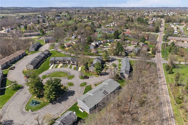 323 Ridge Point Cir 24, South Fayette, PA 15017
