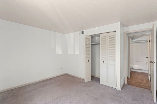 323 Ridge Point Cir 24, South Fayette, PA 15017