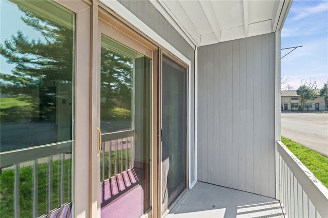 323 Ridge Point Cir 24, South Fayette, PA 15017