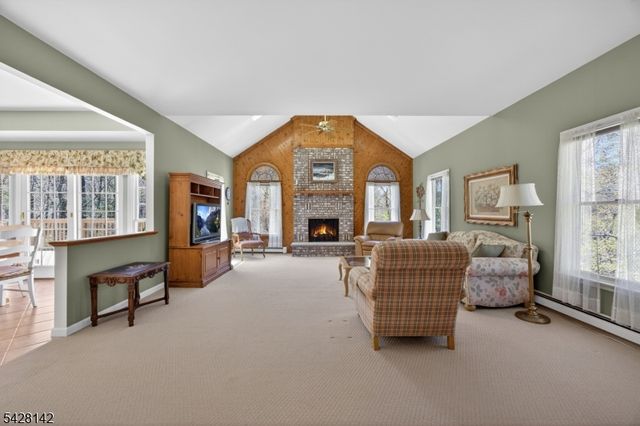 7 Cecilia Ct, Vernon Twp., NJ 07462