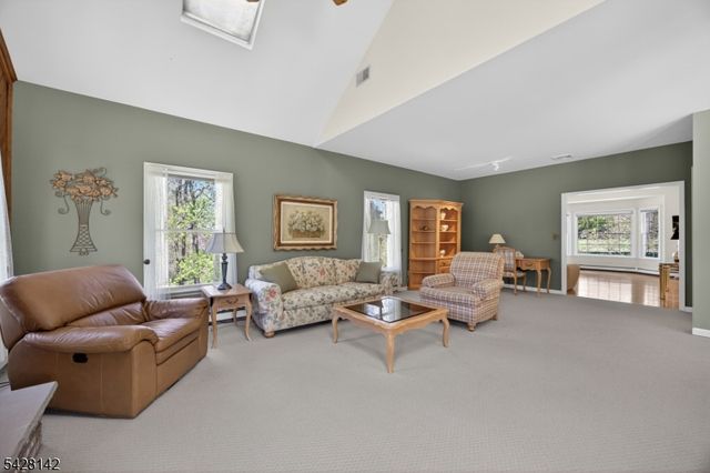 7 Cecilia Ct, Vernon Twp., NJ 07462