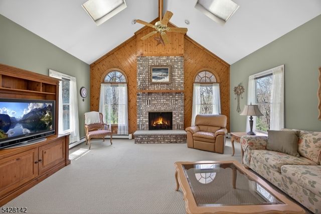 7 Cecilia Ct, Vernon Twp., NJ 07462