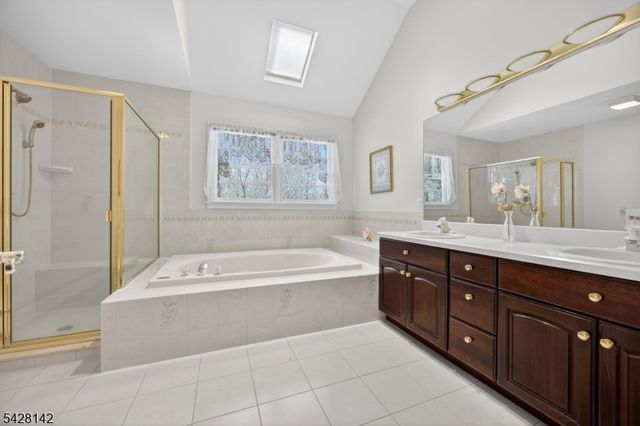 7 Cecilia Ct, Vernon Twp., NJ 07462