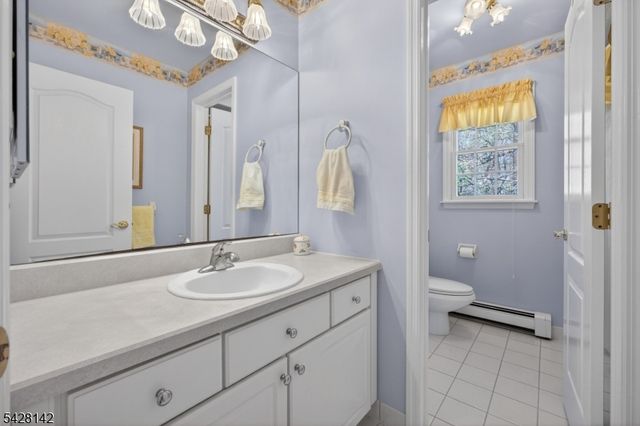 7 Cecilia Ct, Vernon Twp., NJ 07462