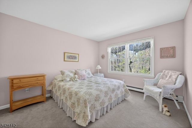 7 Cecilia Ct, Vernon Twp., NJ 07462